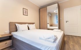 Heart Of The City 2-Bedroom Apartment